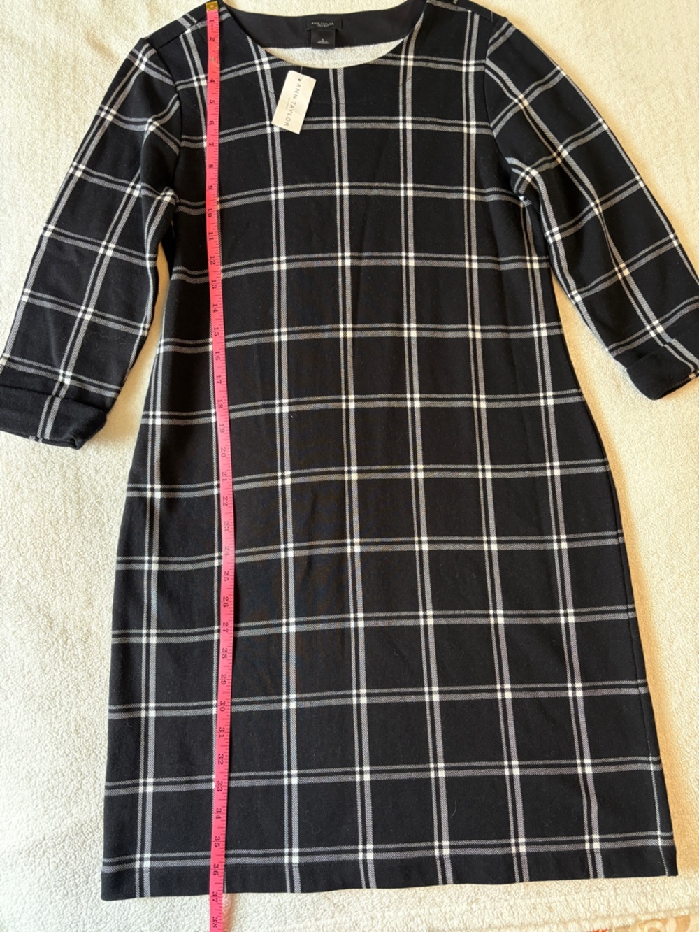Ann Taylor NWT Black Windowpane Plaid Shift Dress, size Small - Picture 5 of 8